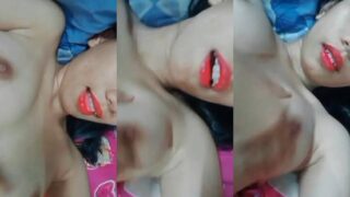 Bokep abg vcs sange remasin payudara enak
